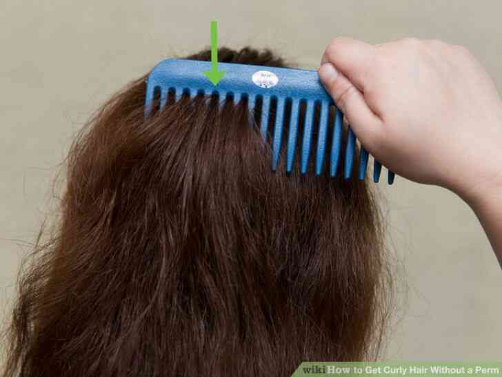 Image intitulée Obtenir des Cheveux Bouclés Sans Perm Étape 2